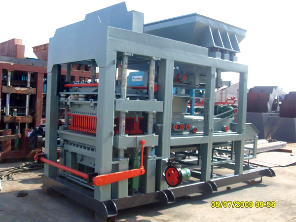 automated concrete block machine