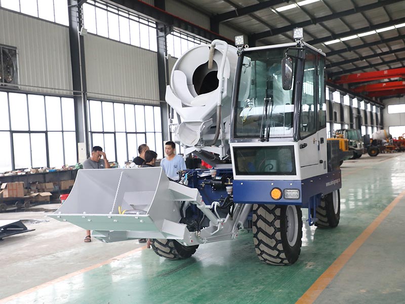 AS-1.8 self loading mobile concrete mixer